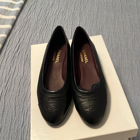 NWT authentic CHANEL ballet flats - Picture 2 of 4